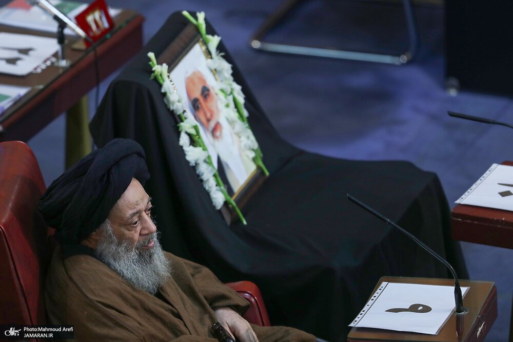 دو نکته درباره حضور روحانی در نشست خبرگان