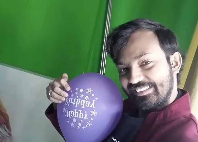 ماجرای عجیب مرد هندی که با بادکنک‌هایش ازدواج کرد