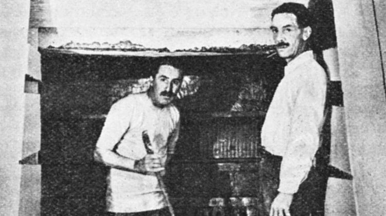 باستان شناسان