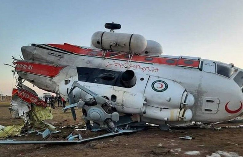 (عکس) تصاویر ترسناک از سقوط بالگرد وزیر ورزش