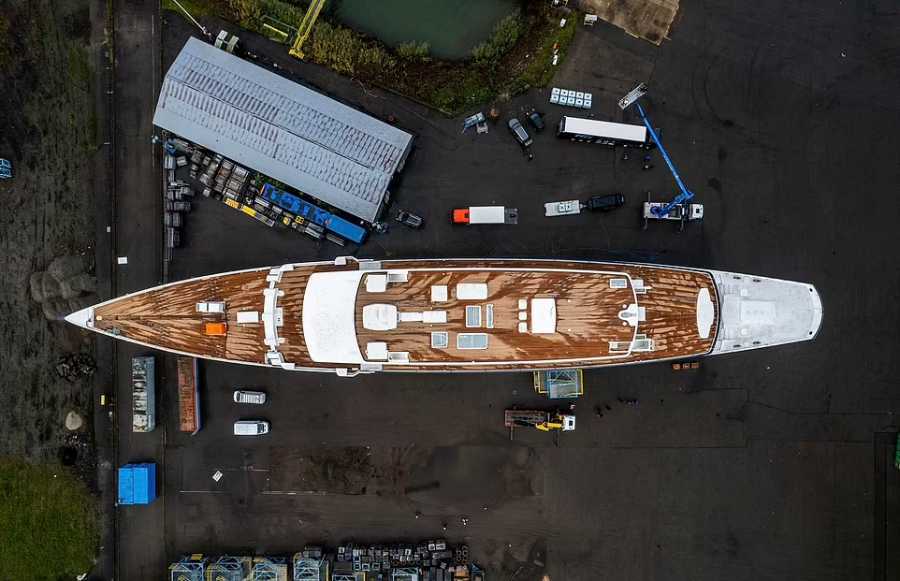 رونمایی از قایق فوق لوکسِ میلیاردر معروف