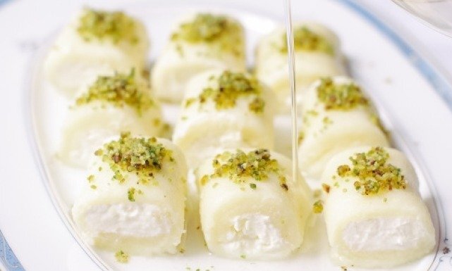 با ۱۰ دسر عربی ساده و خوشمزه برای ماه رمضان آشنا شوید
