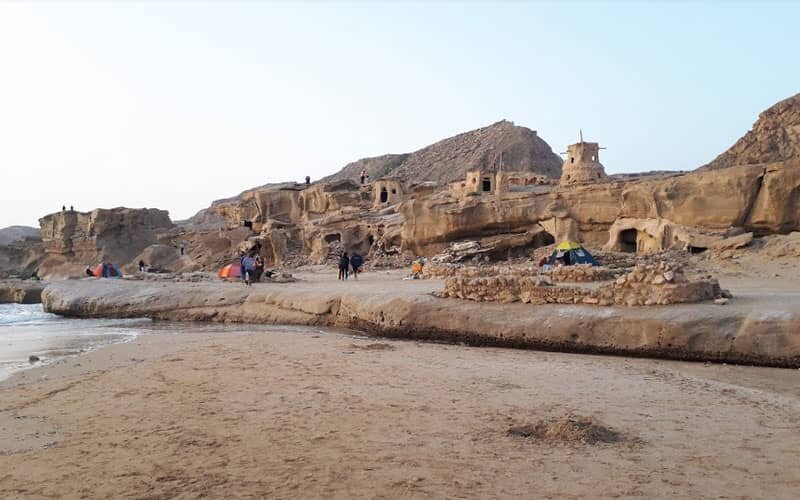 (تصویر) عجیب‌ترین ساحل ایران کجاست؟