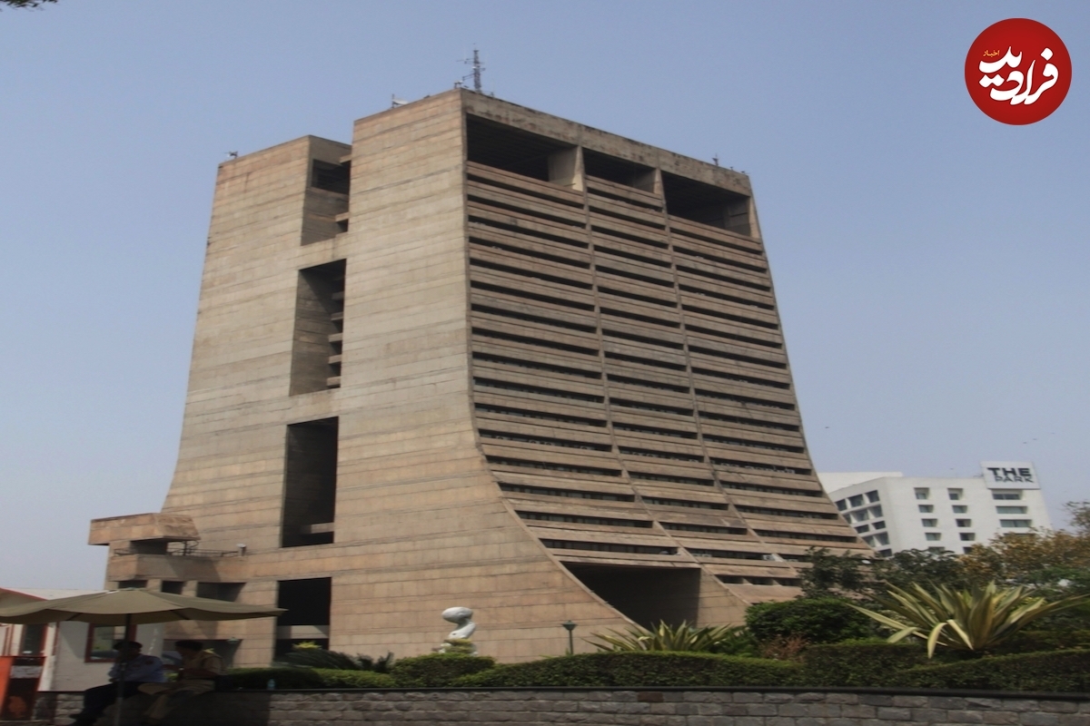 تصاویر خانه‌هایی که با معماری وحشیانه ساخته شده‌اند//