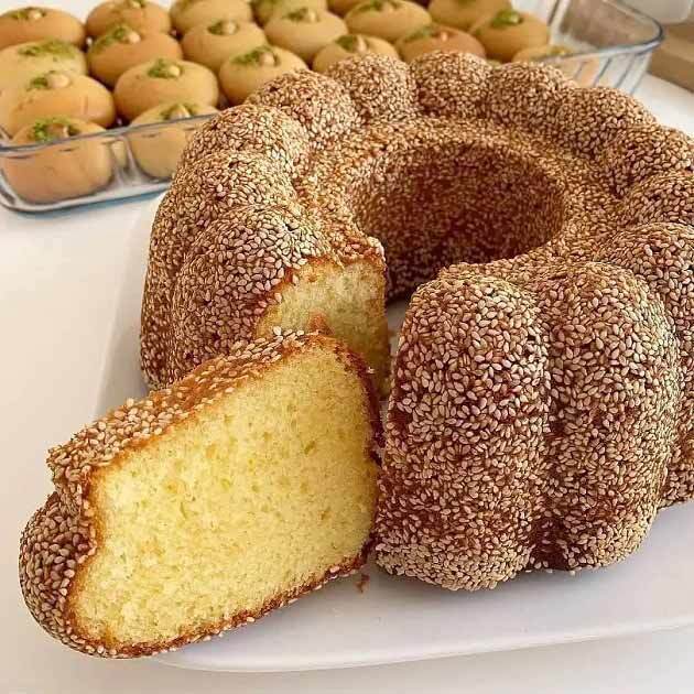 کیک کنجدی