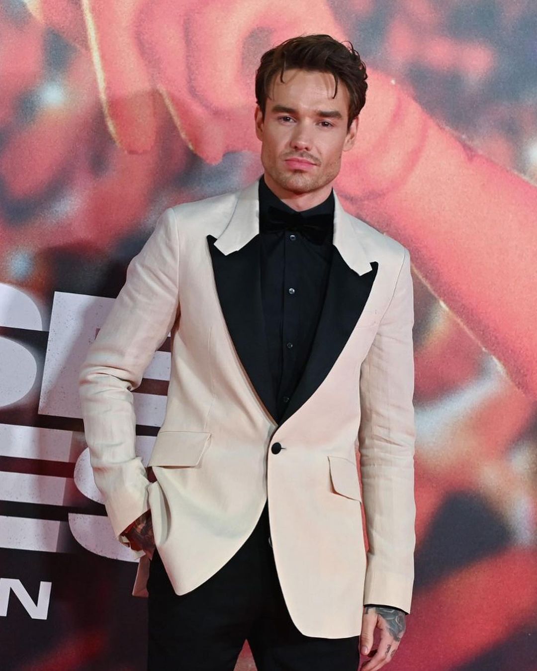 (عکس) تغییر چهره خواننده مشهور همه را شوکه کرد!