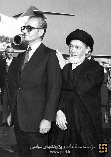 (عکس) آخوند درباری عصر پهلوی که با فرار شاه به سوییس گریخت