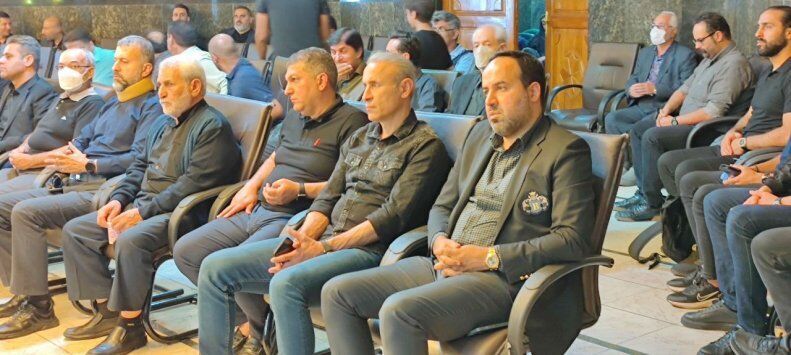 (عکس)یحیی و بیرانوند در مجلس ختم مادر مجتبی حسینی