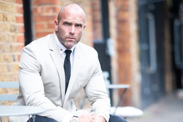 بادیگارد مشهور تیلور سوئیفت و خواهران حدید که پایش به دنیای مد و سینما باز شد