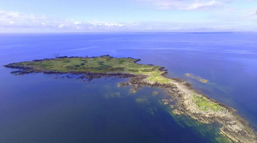 (عکس) با پول یک خودرو «بی ام دبلیو» یک جزیره خصوصی ۲۵ هکتاری بخرید