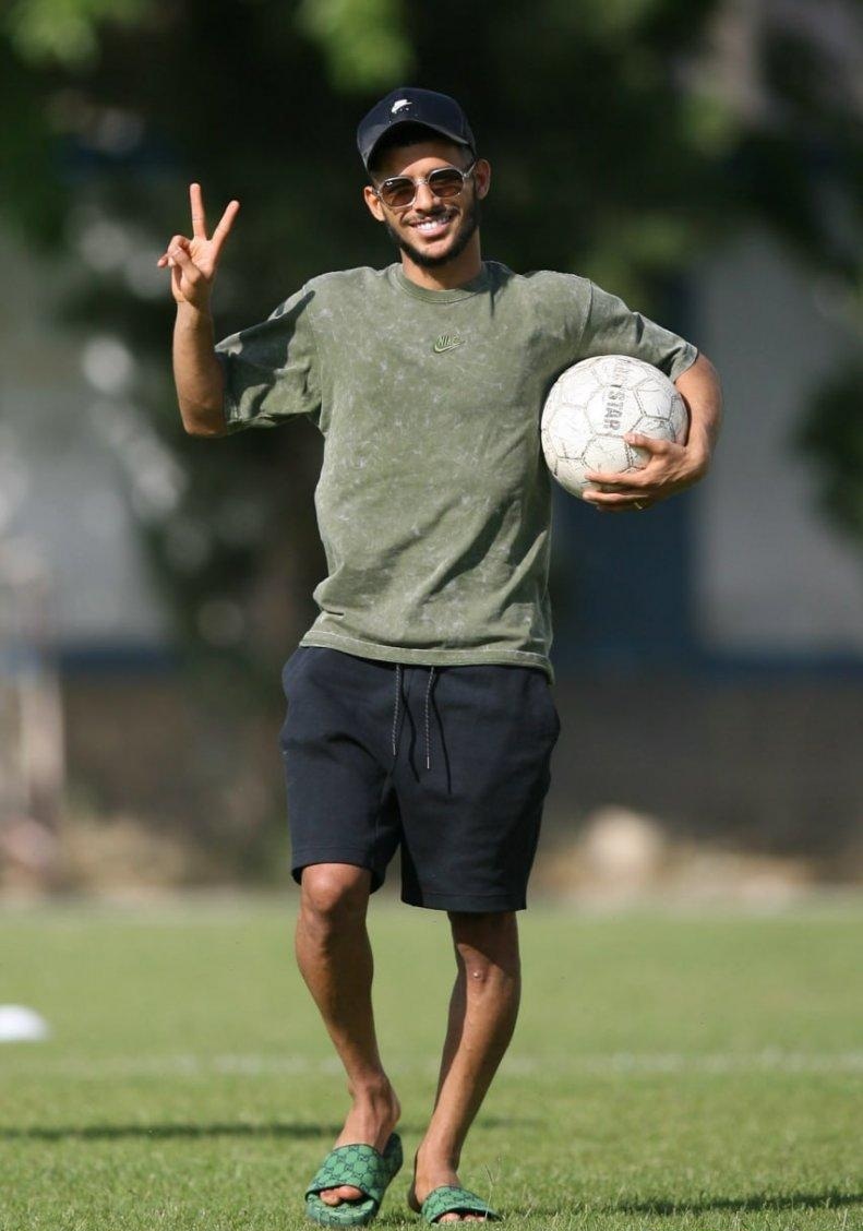 (عکس)استایل عجیب ستاره استقلال در تمرینات!