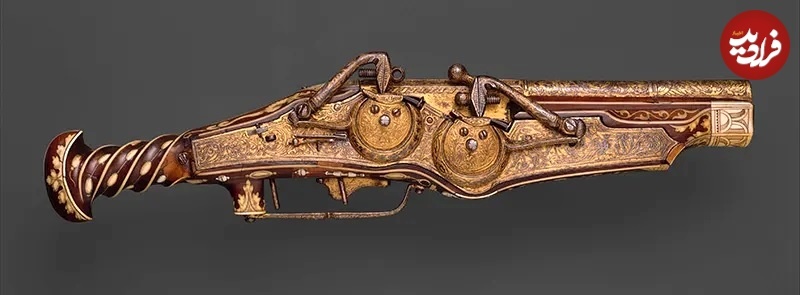 (تصاویر) عجیب‌ترین اسلحه‌های تاریخ؛ از تفنگ تقویم‌دار تا تپانچۀ ضد سگ!///