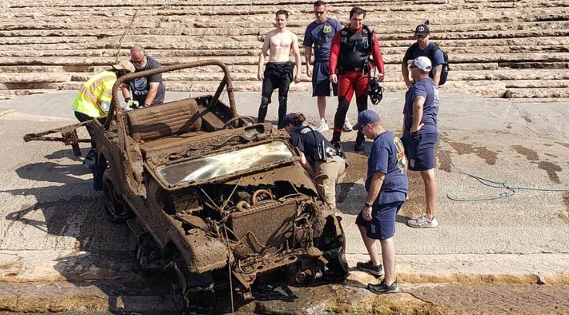 (عکس) این ماهیگیر به‌جای ماهی، جیپ مدل ۱۹۸۳ صید کرد