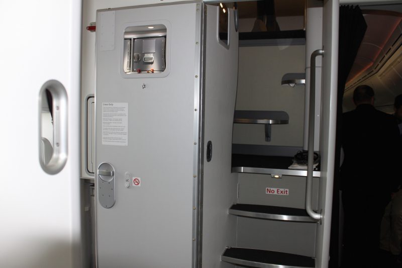 درون اتاق‌های دو طبقه پنهان در هواپیمای انقلابی ۷۸۷ دریم لاینر بوئینگ