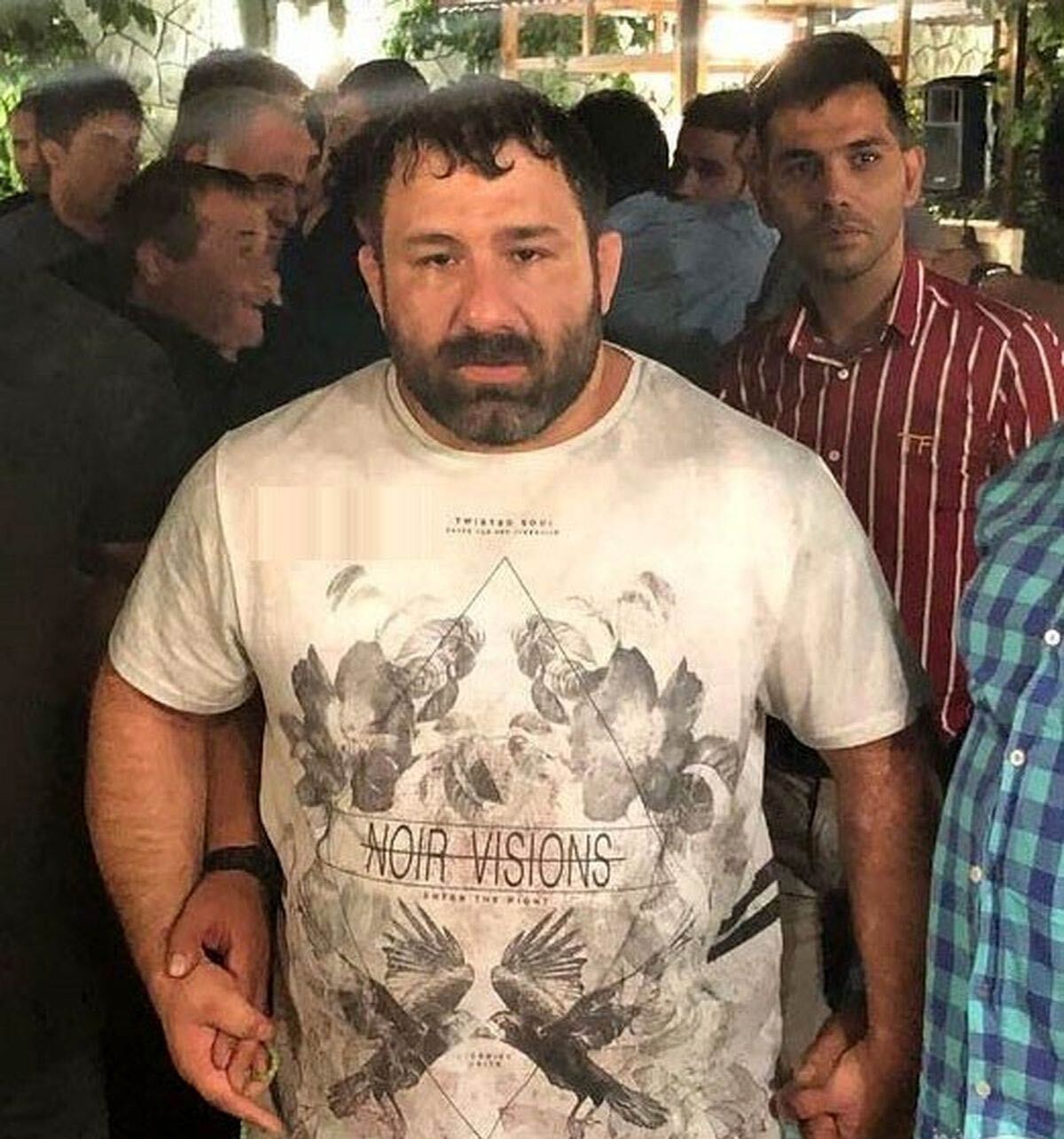 «هانی کرده»؛ از پورشه سیاه تا لباس آبی!