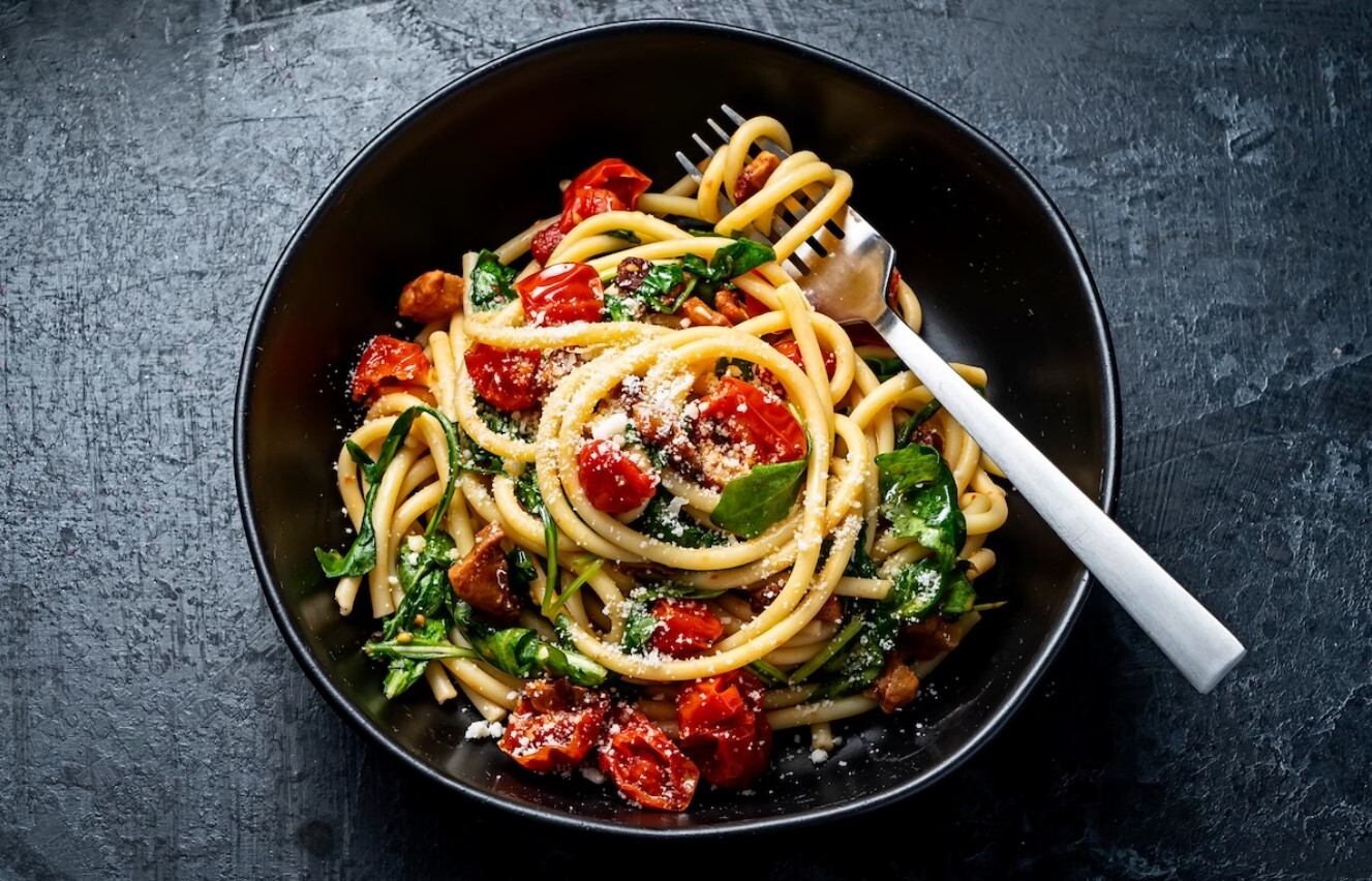 ۸ دستور پخت پاستا با نقش محوری گوجه فرنگی/ گوجه فرنگی در این ۸ دستور پخت پاستا ستاره جمع است ۸ دستور پخت پاستا با نقش محوری گوجه فرنگی/ گوجه فرنگی در این ۸ دستور پخت پاستا ستاره جمع است