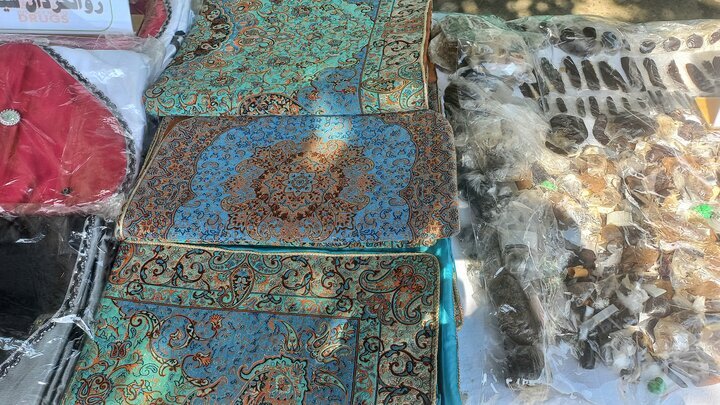 روش‌های عجیب جاسازی موادمخدر/ از داخل بطری گرفته تا رومیزی