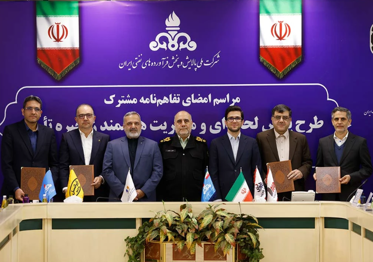 همکاری ایرانسل و سه شرکت نفتی در زمینه مدیریت هوشمند زنجیره تأمین فرآورده‌های نفتی