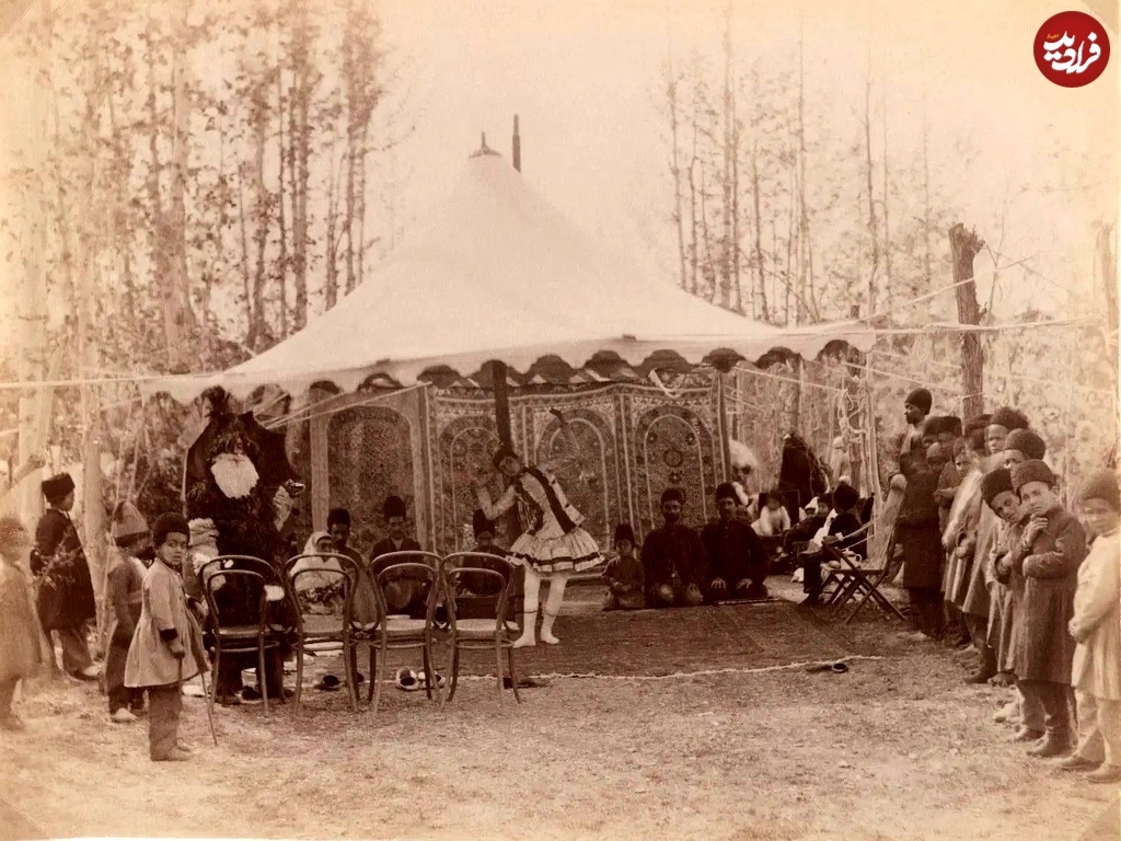(تصویر) از پسر رقاص با لباس دخترانه تا دختران نوازنده زمان قاجار