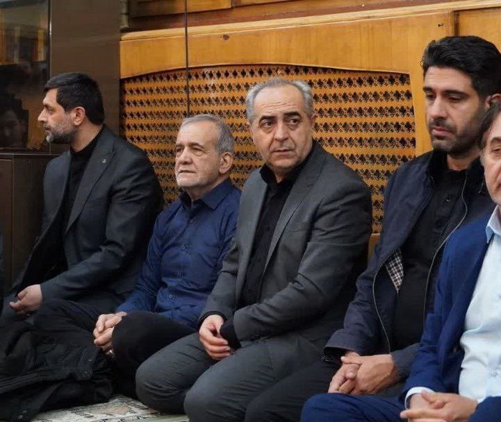 (تصویر) حضور پزشکیان در احیای شب سوم قدر در مسجد دانشگاه تبریز