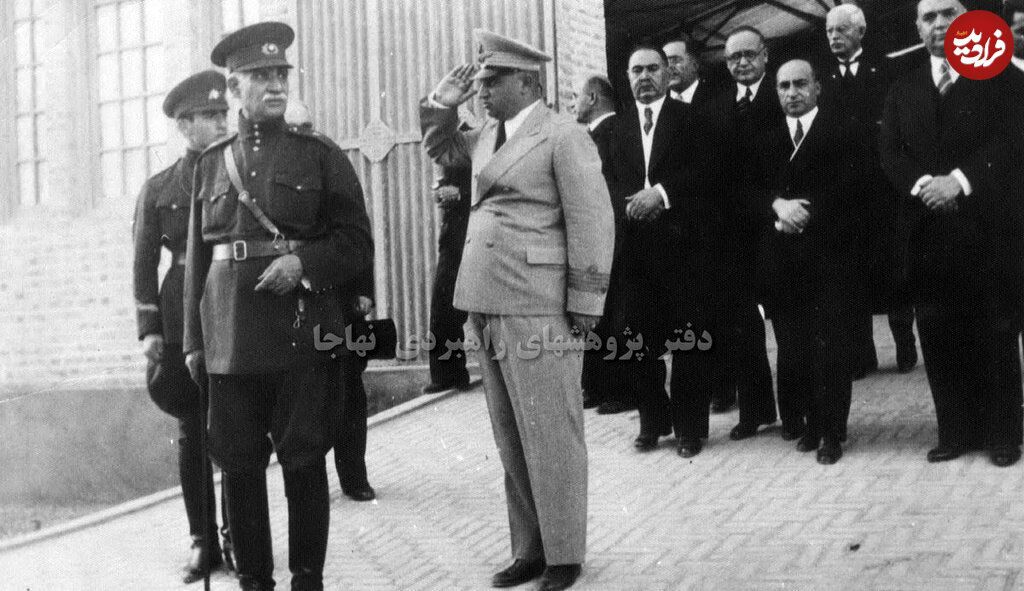 تصاویر؛ بازدید رضاشاه از کارخانه هواپیماسازی شهباز