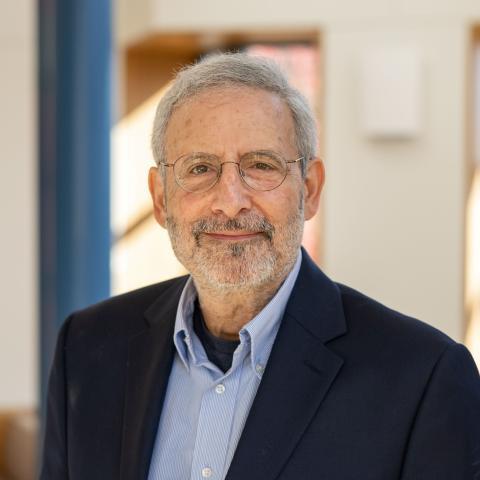 انقلاب در قرن بیست و یکم به چه معناست؟/ چرا در قرن بیست و یکم شاهد انقلابات اجتماعی قرن بیستمی نیستیم؟/ قرن بیست و یکم عصر انقلاب های مدنی شهری