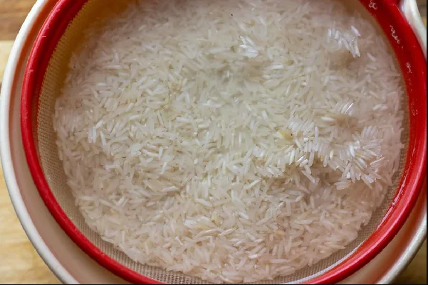 طرز تهیه زرشک پلو با مرغ مجلسی رستورانی – تصویری + تمام نکات