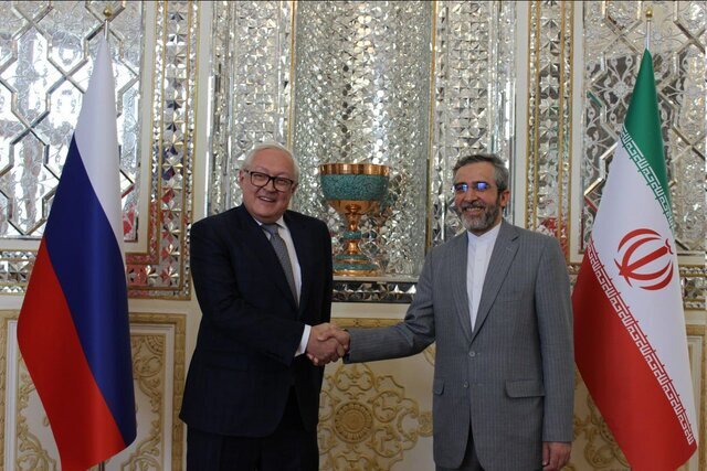 باقری