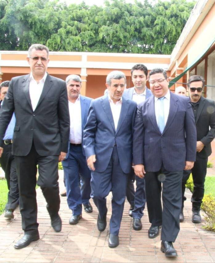 احمدی‌نژاد