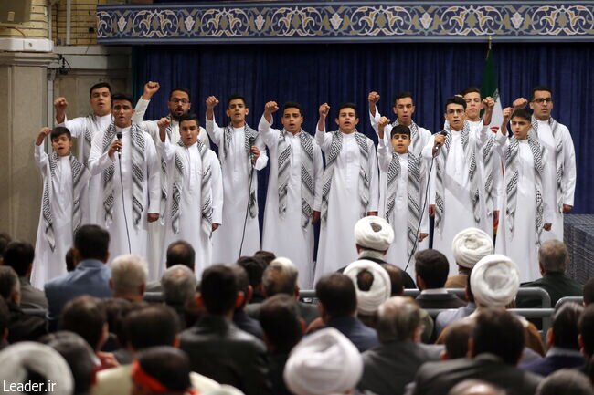 (عکس) پوشش متفاوت مهمانان رهبر انقلاب سوژه عکاسان شد