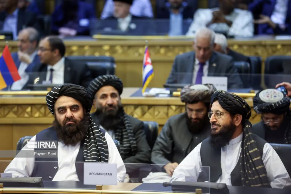 (عکس) حضور پررنگ نمایندگان طالبان در کنفرانس بین‌المللی تهران درباره فلسطین