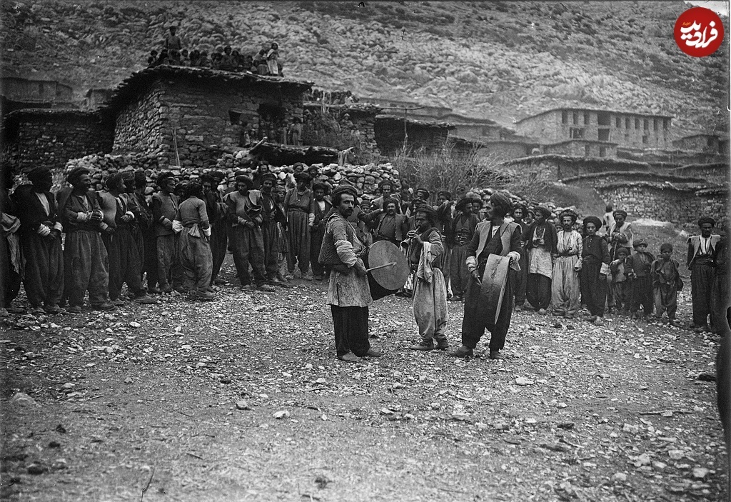 سفر به عصر قاجار؛ از رقص کردی در اورامان تا دلقک‌های نوروزی در کاخ گلستان