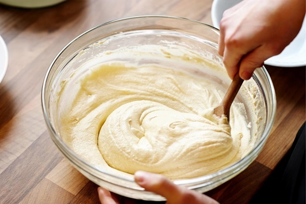 طرز تهیه نان شیرمال مغزدار نرم و پف دار