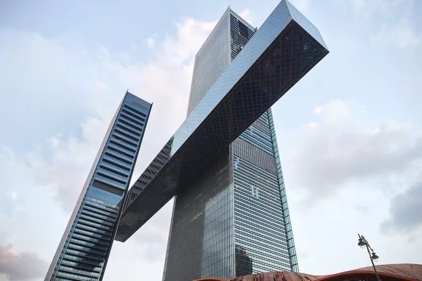 افتتاح آسمان‌خراش «وان زعبیل» دبی