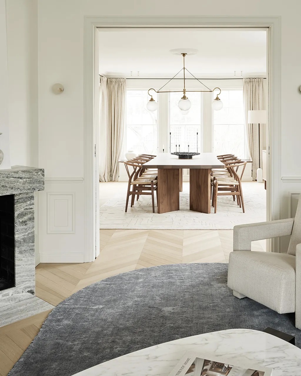 درون خانه‌هایی که به جای فریاد زدن لوکس بودن آن را زمزمه می‌کنند/ درون خانه‌هایی که به جای فریاد زدن لاکچری بودن آن را زمزمه می‌کنند (مطالب بخش جهانی بی بی سی رو بخش فارسیش زود ترجمه میکنه زیبایی این گزارش به دلیل عکس هاشه)