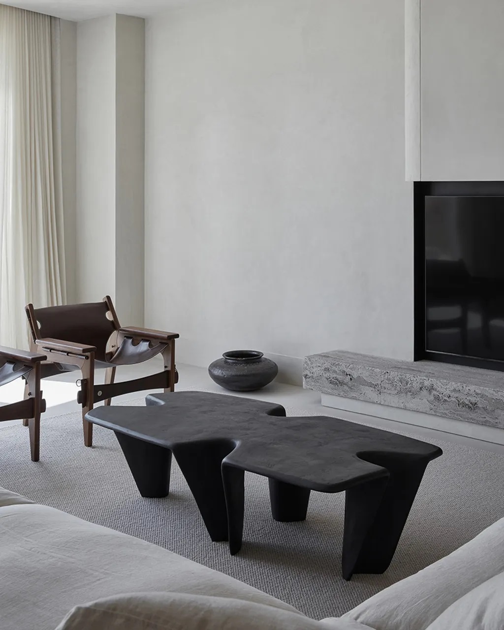 درون خانه‌هایی که به جای فریاد زدن لوکس بودن آن را زمزمه می‌کنند/ درون خانه‌هایی که به جای فریاد زدن لاکچری بودن آن را زمزمه می‌کنند (مطالب بخش جهانی بی بی سی رو بخش فارسیش زود ترجمه میکنه زیبایی این گزارش به دلیل عکس هاشه)