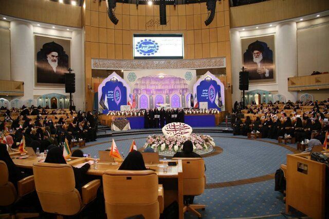 (تصویر) دختر سیدحسن نصرالله و همسر ابراهیم رئیسی زیر یک سقف