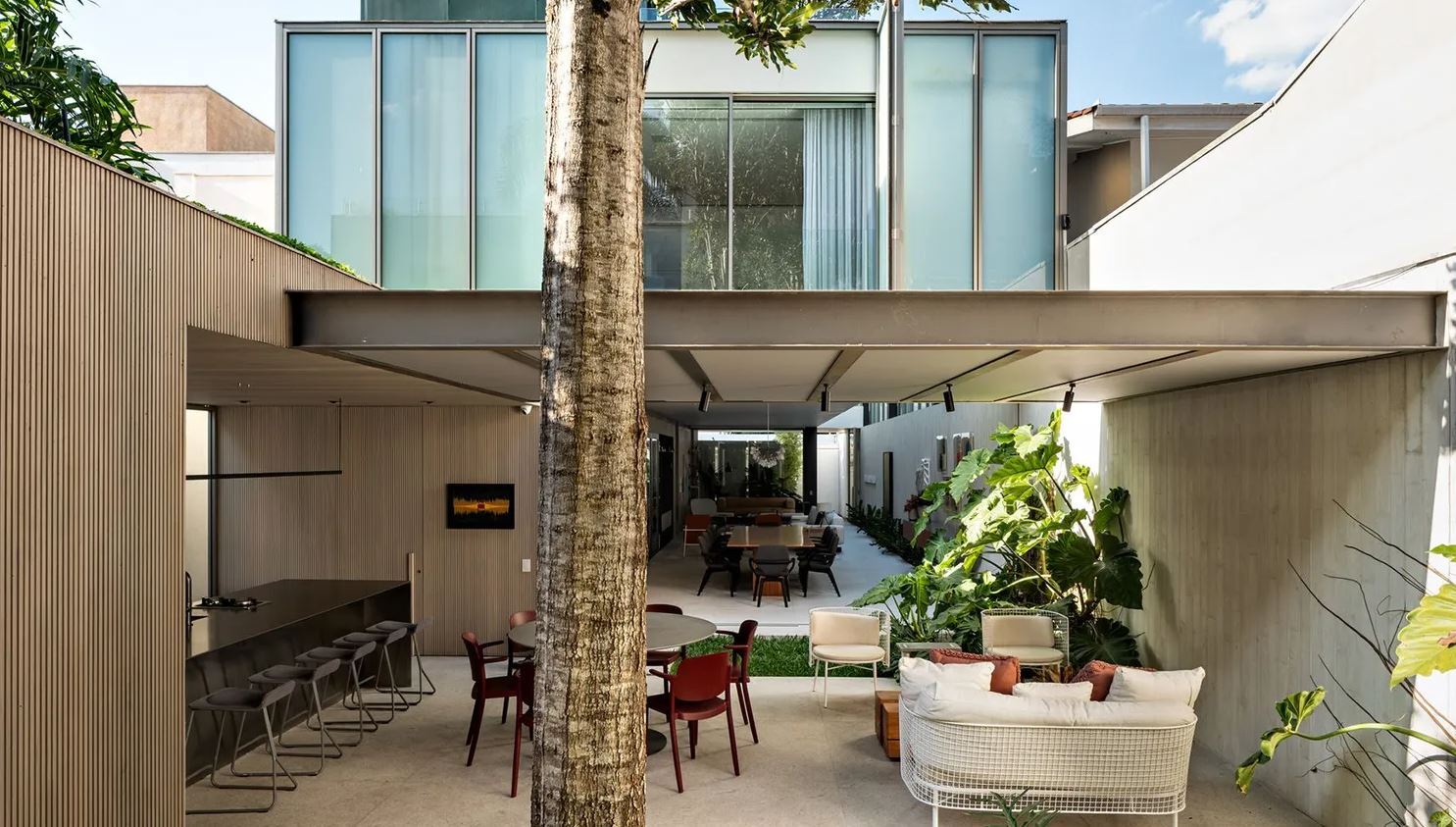 هشت مورد از برجسته‌ترین خانه‌های جهان (زیبایی گزارش به عکس خانه هاست)