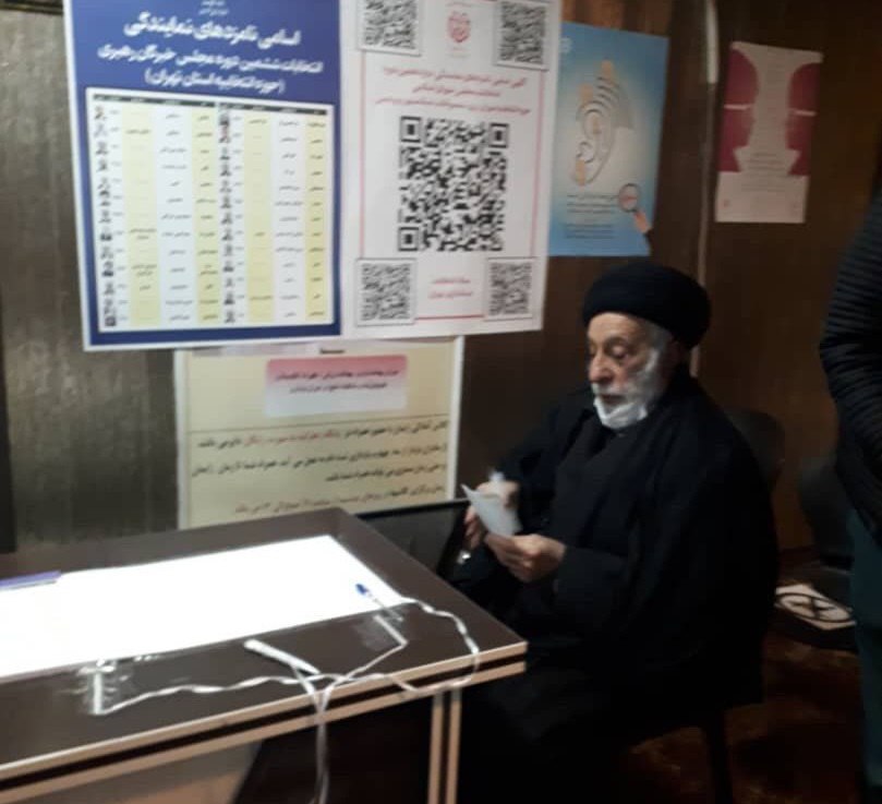 (عکس) سیدهادی خامنه‌ای رأی خود را به صندوق انداخت