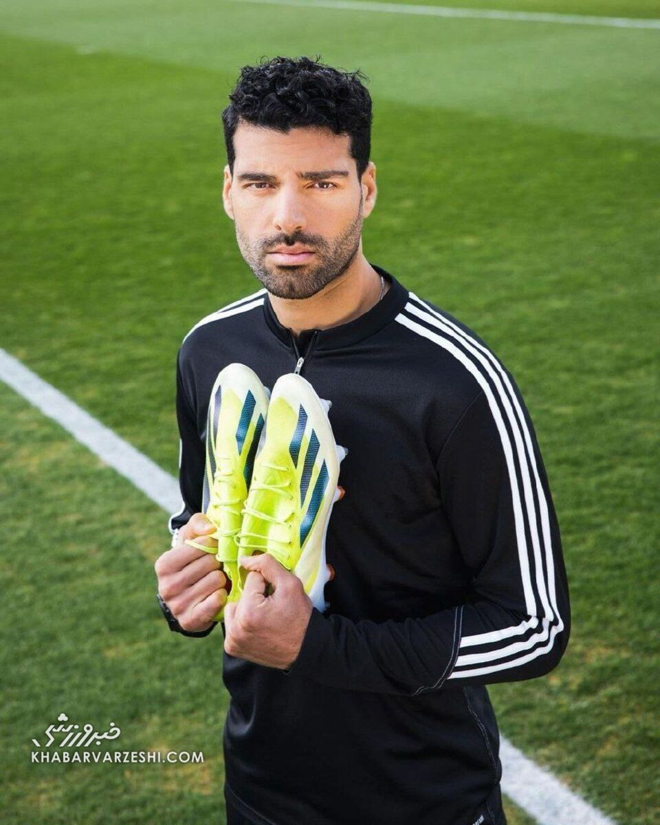 (عکس) هدیه گرانقیمت آدیداس در آغوش مهدی طارمی
