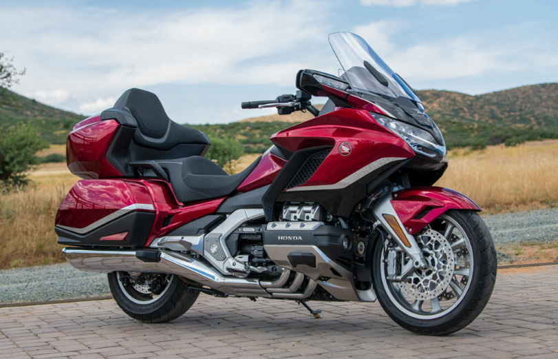 رتبه بندی ۱۰ مورد از گرانقیمت‌ترین موتورسیکلت‌های جاده‌ای برند‌های مشهور