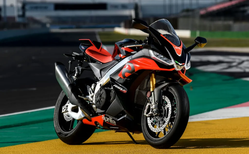 رتبه بندی ۱۰ مورد از گرانقیمت‌ترین موتورسیکلت‌های جاده‌ای برند‌های مشهور