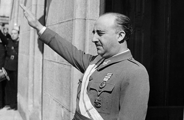 آیا این درست است که آبراهام لینکلن صدای غیرعادی و با فرکانس بالایی داشت؟