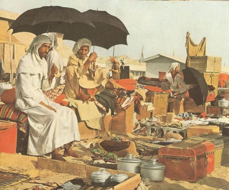 (تصاویر) تصاویری دیده‌نشده از مراسم حج ۷۰ سال پیش/ وقتی حجاج وارد کعبه می‌شدند