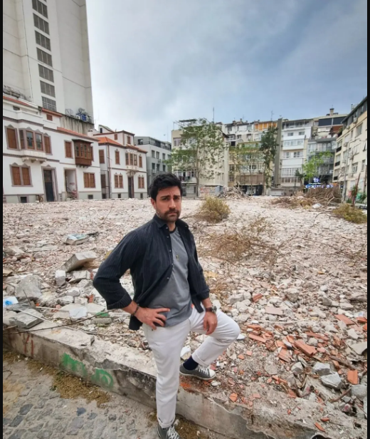 انتقامی که بازیگر معروف ترکیه از معلمانش گرفت