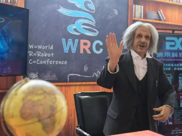 (ویدیو) ویدیویی ترسناک از کارخانه ساخت ربات انسان‌نما در چین