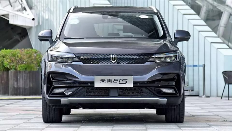 (تصاویر) با خرید این خودروی چینی ۳۰ سال بیشتر عمر خواهید کرد!