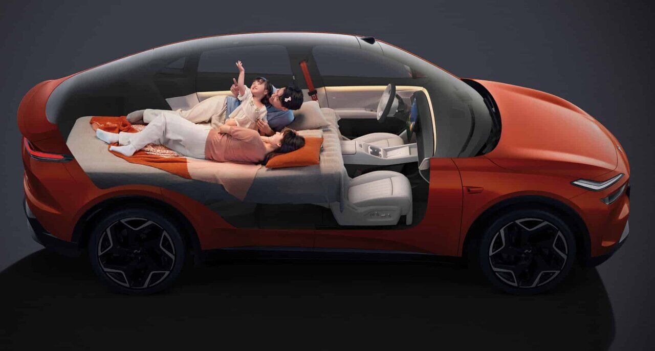 این خودروی چینی شبیه به یک خانه است!