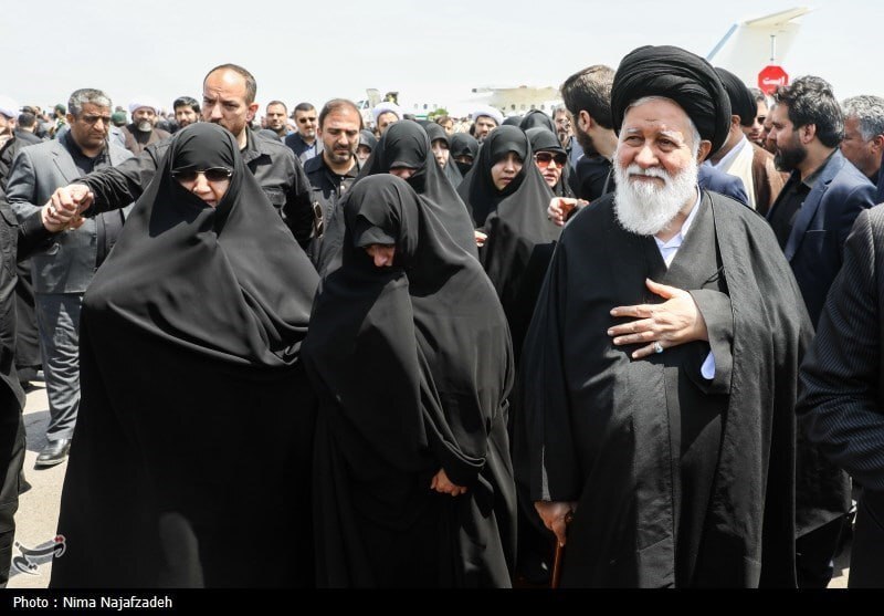 جزئیات مراسم بدرقه و خاکسپاری رئیسجمهور و همراهان جزئیات مراسم بدرقه و خاکسپاری رئیسجمهور و همراهان