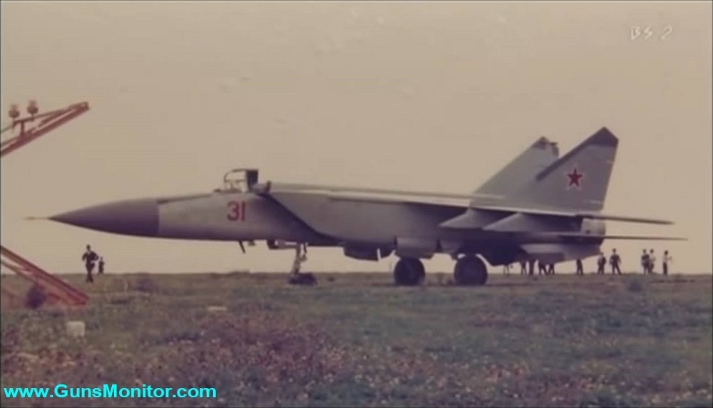 (تصاویر) داستان خلبان شوروی که سوار بر یک میگ-۲۵ به ژاپن فرار کرد!